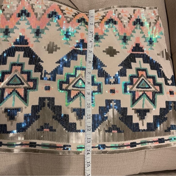 R: Express Aztec Sequin Mini Skirt Tribal Peach Grey Green Geometric Stretch S - Picture 8 of 10
